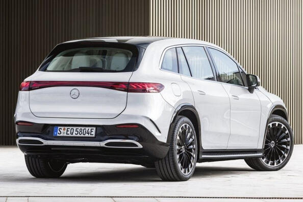 Testbericht zum elektrischen Premium-Crossover Mercedes-Benz EQS Foto 4