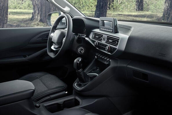 Testbericht zum allradgetriebenen Peugeot Landtrek Pickup Foto 5