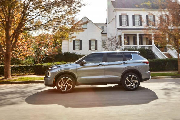 Testbericht zum Mitsubishi Outlander: eine Kombination aus Eleganz und Komfort Foto 3