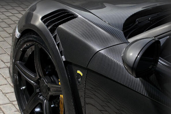 Eigenschaften von Carbonfolie im Autotuning Foto 1