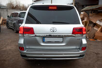 Toyota Land Cruiser 200 2007-2021 Leiste über dem Kennzeichen OEM (2016+) Foto 6