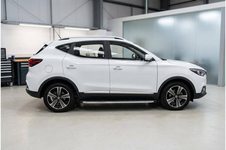 MG ZS 2017-2024 Seitenschweller BlackLine (2 Stk., Aluminium) Image
