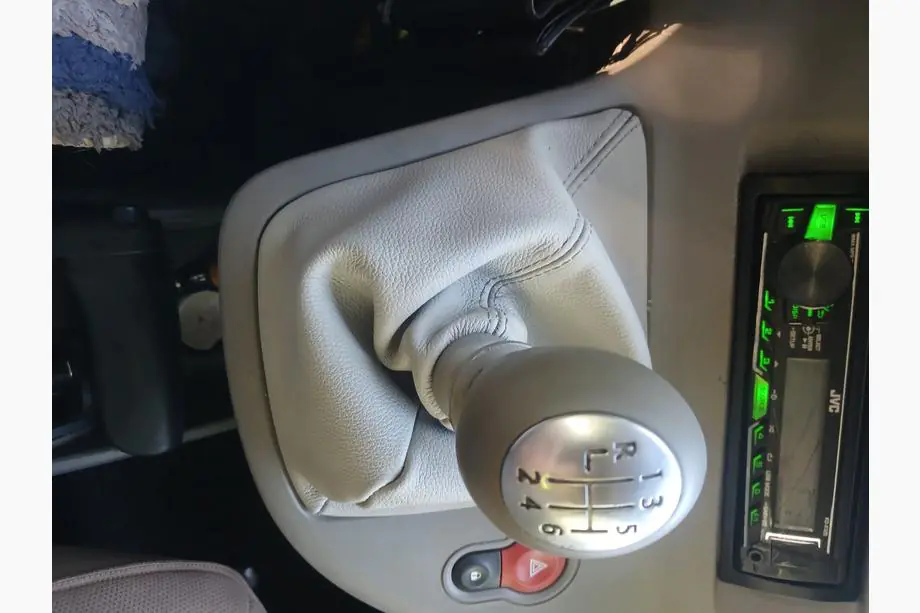 Renault Kangoo 2008–2020 Schaltmanschette Leder Grau Foto 5