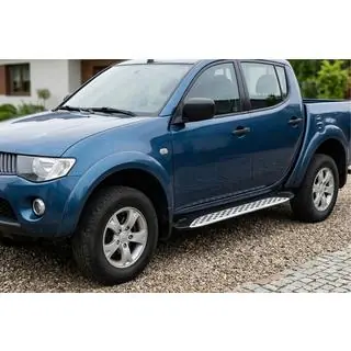 Trittbretter Shining V1 (2 Stk., Aluminium) Mitsubishi L200 2006-2015 Foto 1