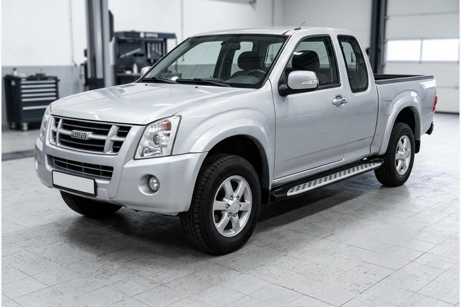 Isuzu D-Max 2002-2011 Trittbretter Shining V1 (2 Stk., Aluminium) Foto 1