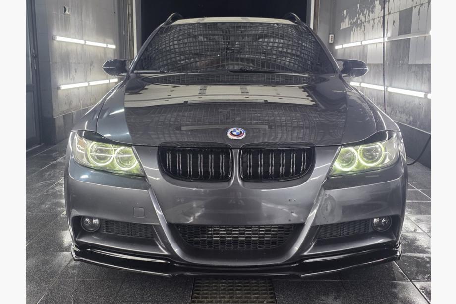 BMW 3 Series E90/E91 2005-2011 Jubiläums Emblem 82mm (Front) Foto 1