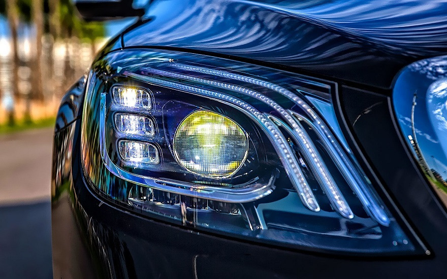 Wie wählt man neue Scheinwerfer für ein Auto aus?
