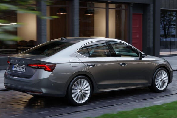 Skoda Octavia 2024: aktualisiertes Liftback der vierten Generation Foto 3