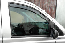 Mercedes Vito W639 2004-2014 Einschub-Windabweiser Niken Luxury (2 Stk) Foto 2