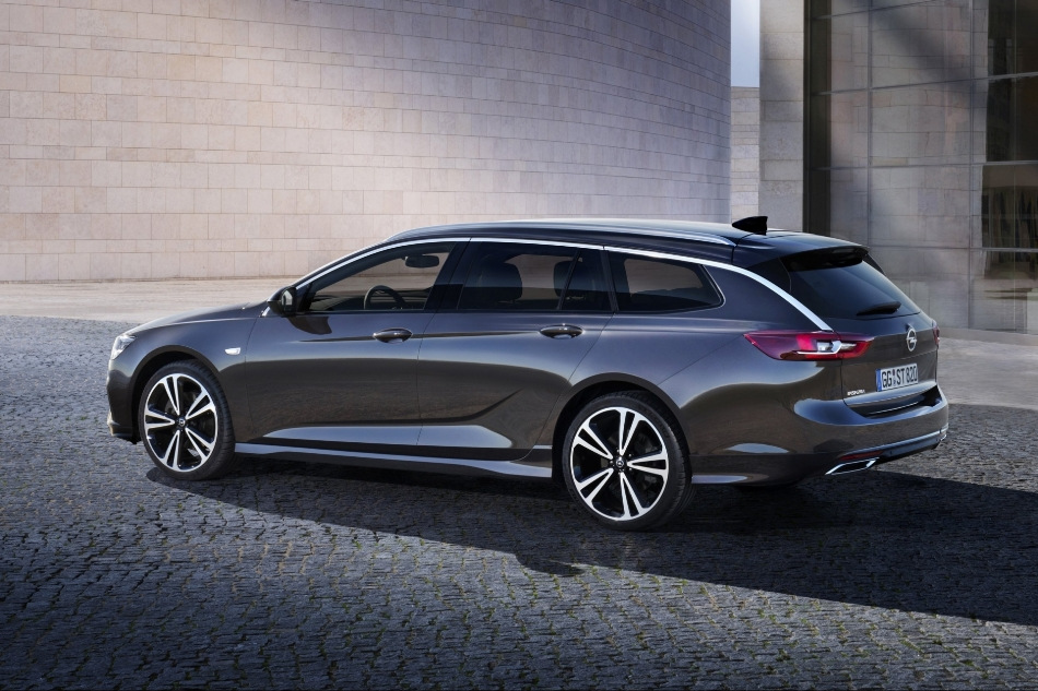 Opel Insignia Sports Tourer: Testbericht und Eigenschaften des aktualisierten Kombis