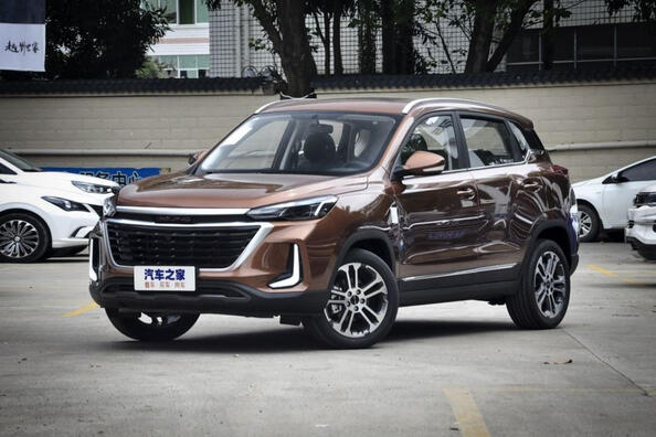 BAIC X3 der zweiten Generation: ein kompakter und stylischer Crossover Foto 1