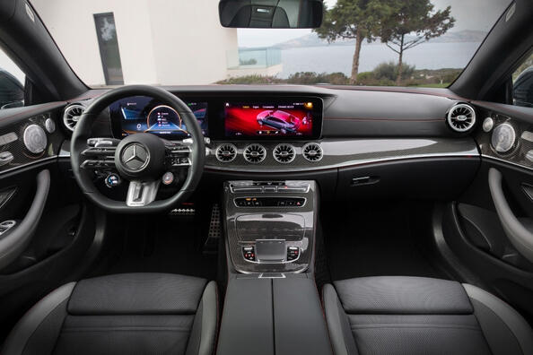 Mercedes-Benz E-Klasse Coupé (C238): Bewertung des hochwertigen deutschen Coupés Foto 5