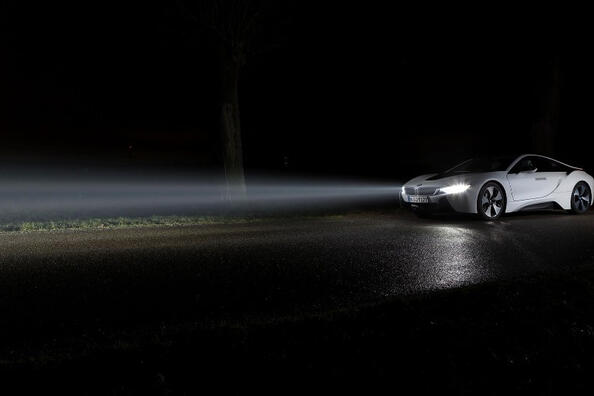 Laserscheinwerfer: Fiktion oder Zukunft des Autos? Foto 1