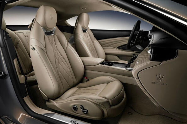 Bewertung des Luxuscoupés Maserati GranTurismo der zweiten Generation Foto 7