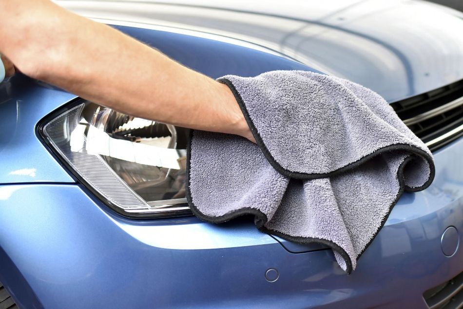 Wie oft kann man Autoscheinwerfer polieren?