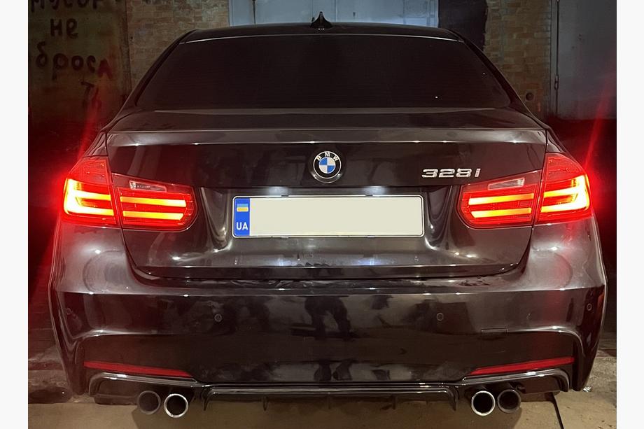 BMW 3 Series F30/F31 2012-2019 Heckdiffusor DPT V-3 (für M Performance, Schwarz Glanz) Foto 3