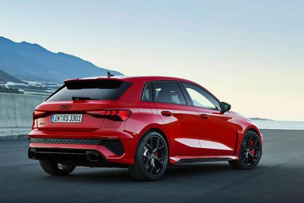 Testbericht zum Audi RS 3 Sportback: ein kraftvolles und sportliches Fließheck Foto 3