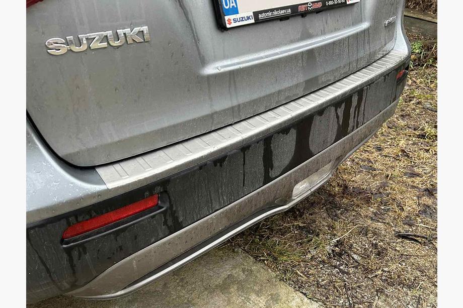 Suzuki Vitara 2015- Heckstoßstangenschutz Carmos Edelstahl Foto 1