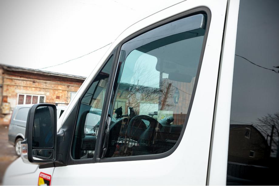 Volkswagen Crafter 2006-2016 Einschub-Windabweiser (halbtransparent, 2 Stk., Cagatay) Foto 6