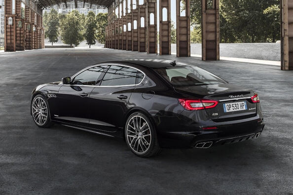 Rezension der neu gestalteten Version der Maserati Quattroporte VI-Generation Foto 3