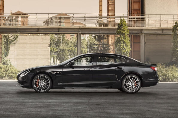 Rezension der neu gestalteten Version der Maserati Quattroporte VI-Generation Foto 2