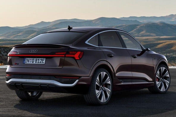 Testbericht zum leistungsstarken Elektro-Crossover Audi Q8 Sportback e-tron Foto 5