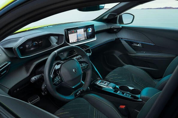 Bewertung des Peugeot 208 der zweiten Generation 2023 Foto 6