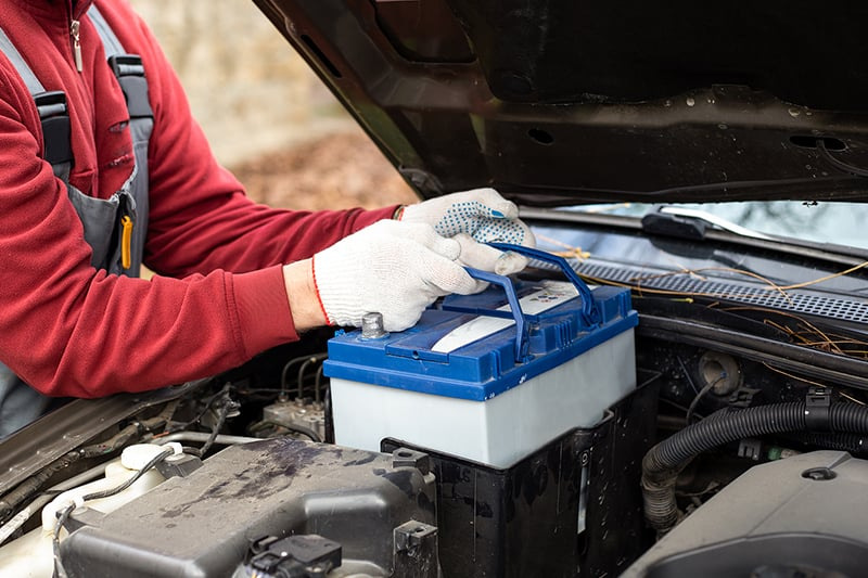 So verlängern Sie die Lebensdauer einer Autobatterie