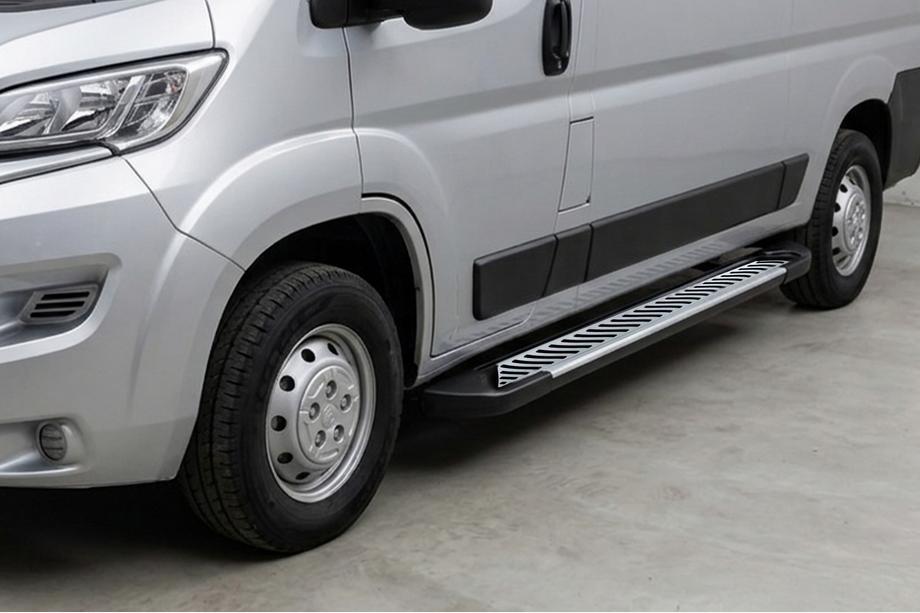 Opel Movano 2021- Seitenschweller Line (2 Stk., Aluminium) Foto 1