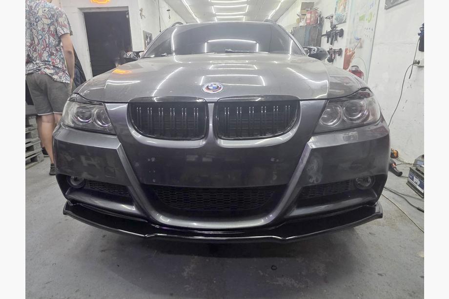 BMW 3 Series E90/E91 2005-2011 Nieren M-Look (für E-90/91, 2005-2008, Schwarz Glanz) Foto 8