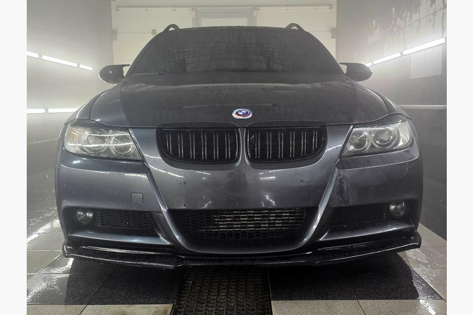 BMW 3 Series E90/E91 2005-2011 Nieren M-Look (für E-90/91, 2005-2008, Schwarz Glanz) Foto 7