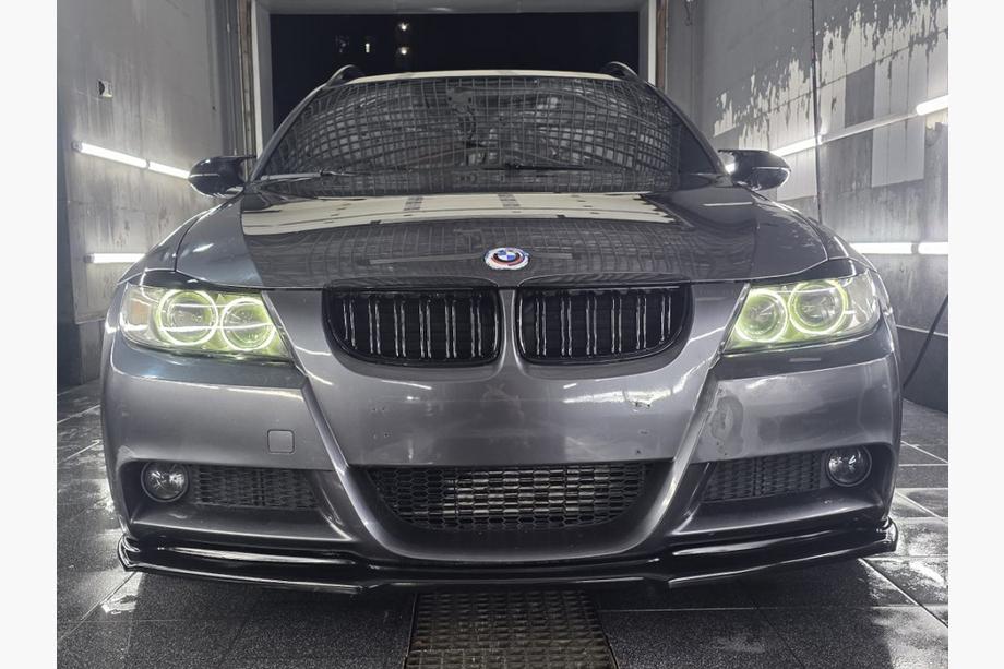 BMW 3 Series E90/E91 2005-2011 Nieren M-Look (für E-90/91, 2005-2008, Schwarz Glanz) Foto 9