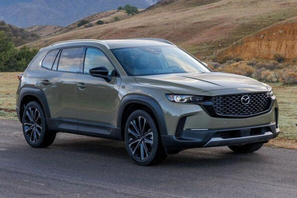 Mazda CX-50: ein neuer Blick auf Crossovers