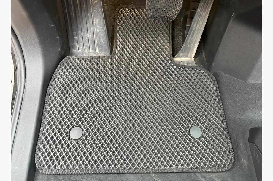 BMW iX (I20) 2022- EVA Fußmatten V-1 (Schwarz) Image