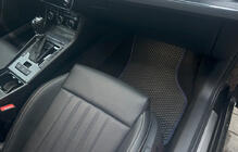 Skoda Superb 2015-2024 EVA Fußmatten (Ohne Fahrerfußstütze, Schwarz) Foto 4