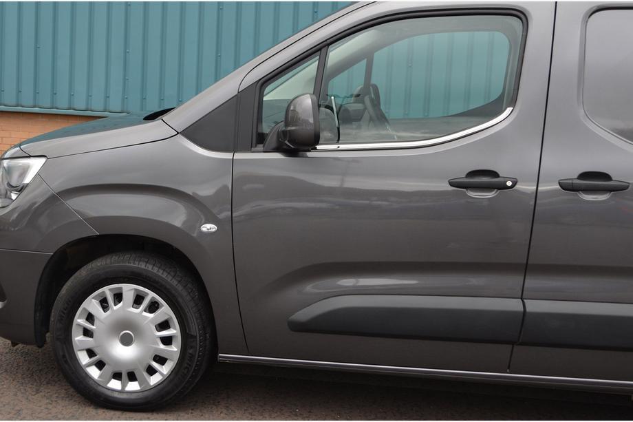Toyota Proace City 2016- Fensterzierleisten Omsa Line (2 Stk, Edelstahl) Foto 4