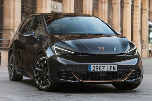 Cupra Born Test: Features, Ausstattung und Design Foto 1