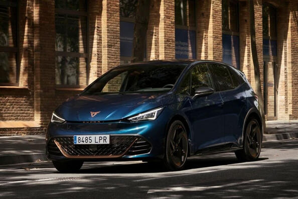 Cupra Born Test: Features, Ausstattung und Design Foto 2