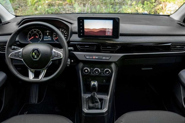 Renault Taliant: Testbericht einer kompakten Budget-Limousine Foto 5