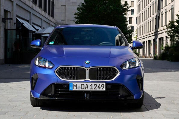 Rückblick auf den BMW 1er der vierten Generation (F70) 2024 Foto 1