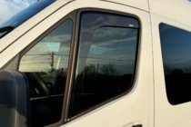 Mercedes Sprinter W907/W910 2018- Windabweiser zum Einstecken (2 Stk, HIC) Foto 1