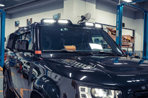 Land Rover Defender 2019- Windschutzscheiben-Visier mit 4 LED Foto 1