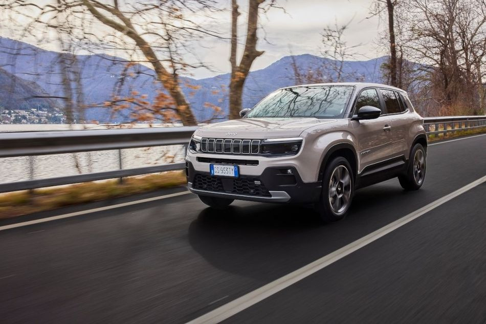 Testbericht zum Jeep Avenger: ein kompakter und stilvoller Eroberer der Stadt