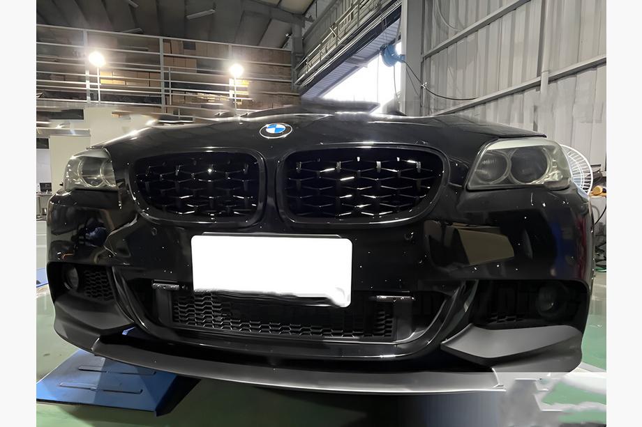 BMW 5 Series F10/F11 2010–2016 Nieren Diamond Black (Schwarz Glanz) Foto 3