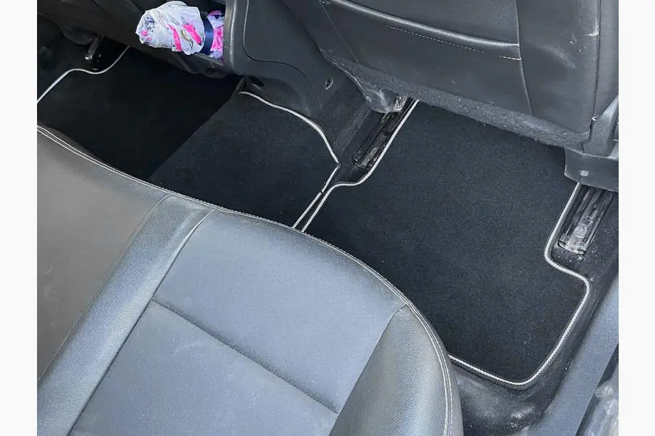 Renault Megane III 2009-2016 Textil Fußmatten Premium SW (schwarz) Foto 3