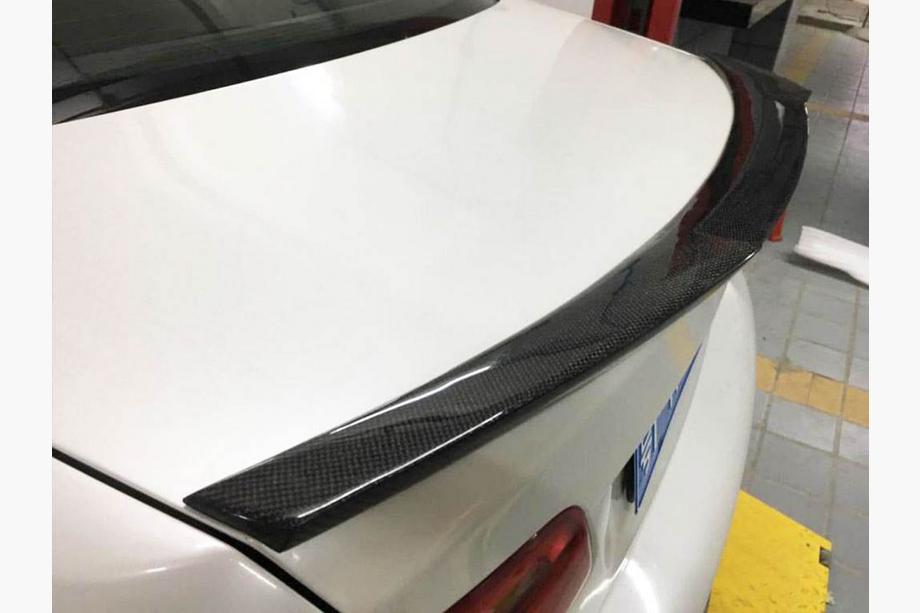 BMW 3 Series E92/E93 2006–2013 Spoiler M4-Style V2 (für E92, Carbon) Foto 3