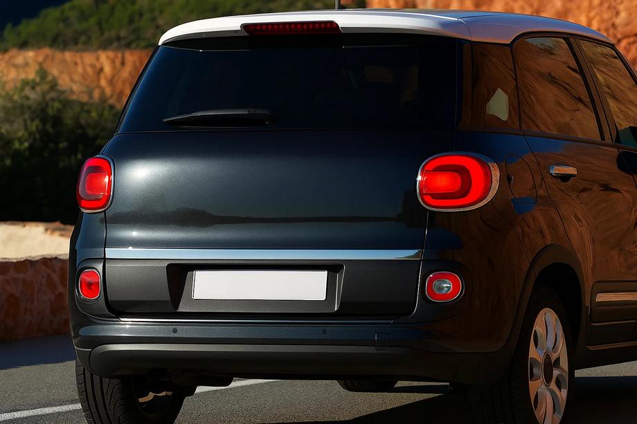 Fiat 500/500L 2013-2022 Kofferraumleiste Edelstahl Image