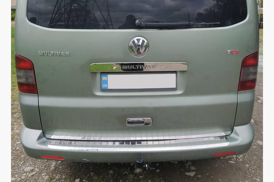 Volkswagen T5 Multivan 2003–2010 Heckstoßstangenschutz mit Kante (Omsa, Edelstahl) Image
