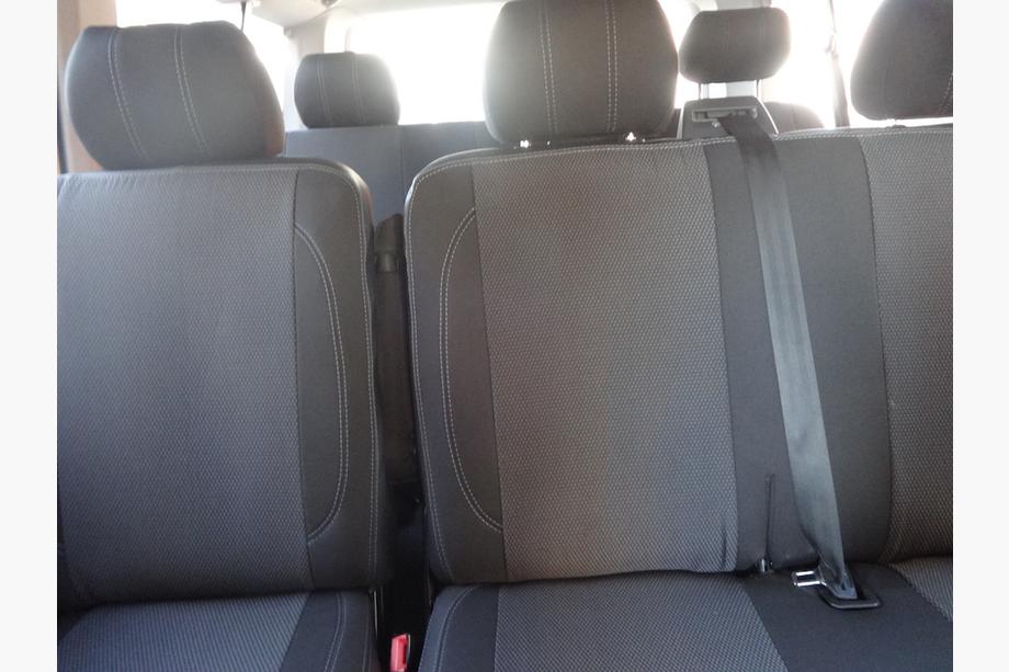 Volkswagen T5 Transporter 2003-2010 Autositzbezüge (Kunstleder↗Stoff, Premium) Vordersitze (2↗1) Foto 8