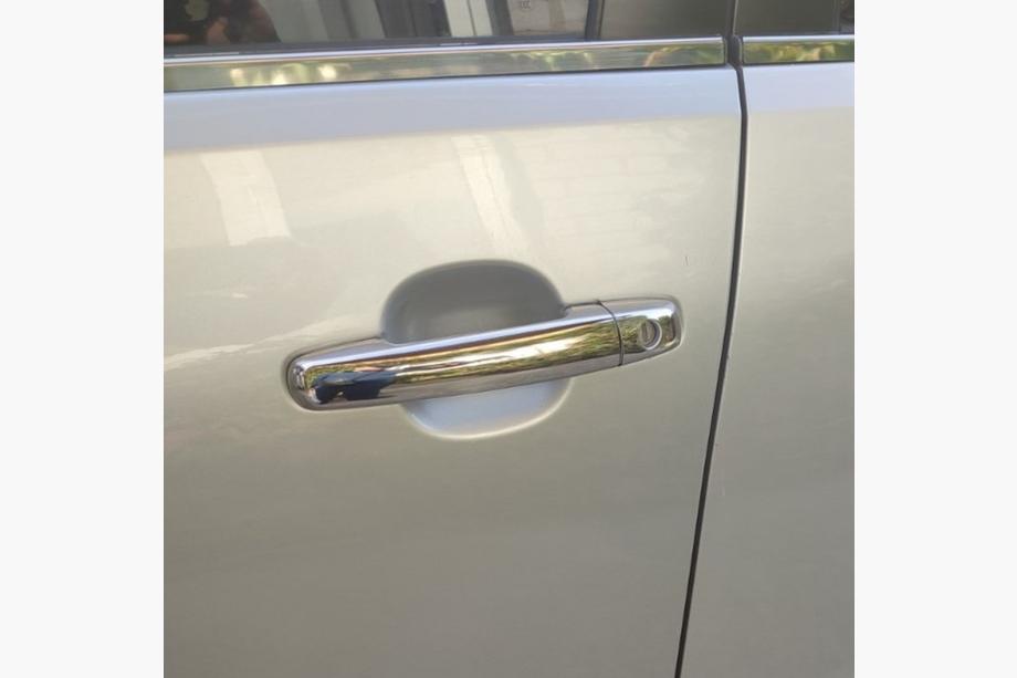 Suzuki Grand Vitara 2005-2017 Türgriffblenden Chrom (5 Stk, Edelstahl, ohne Sensor) Foto 4